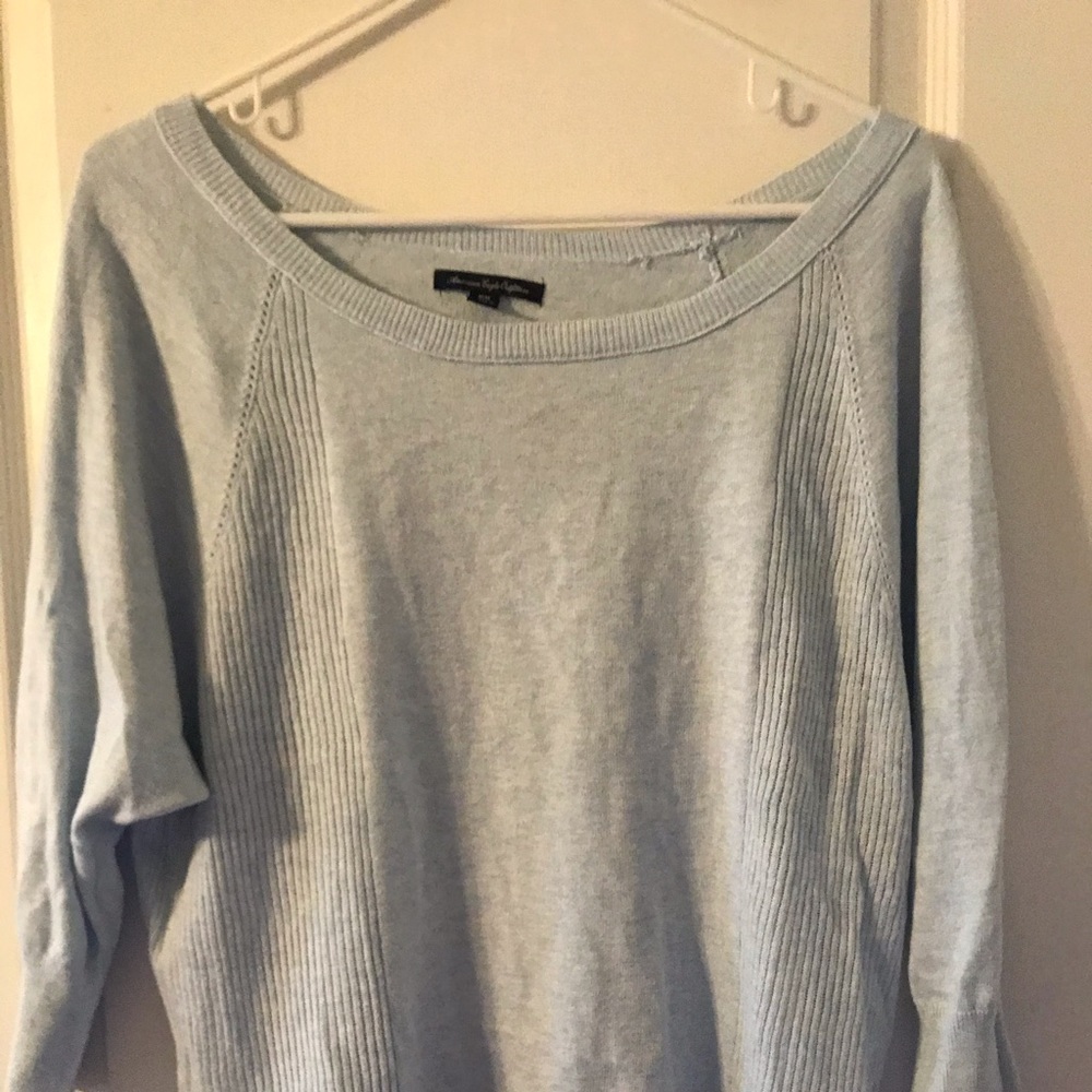 Light weight sweater